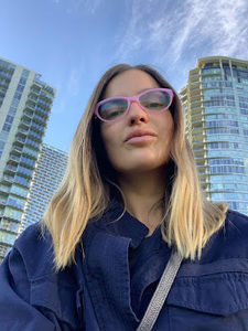 Meet your Posher, Lia